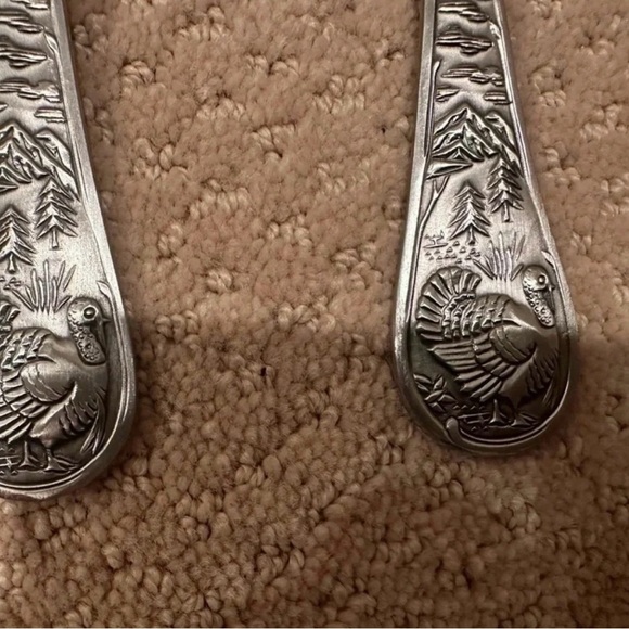 CAMBRIDGE Stainless Turkey Flatware
8 Piece Thanksgiving dining unique Spoons - Picture 2 of 3
